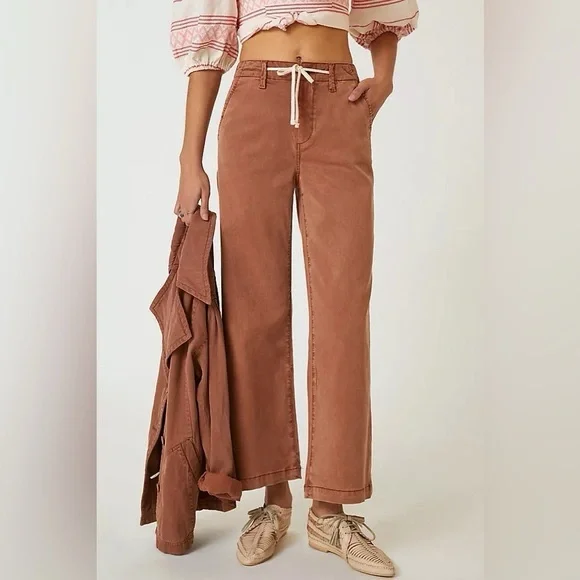 PAIGE Carly High-Rise Wide-Leg Crop Jeans in Terra Cotta - Picture 14 of 14